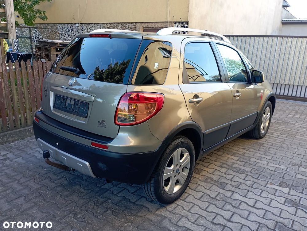 Fiat Sedici 1.6 16V 4x4 Luxury - 4