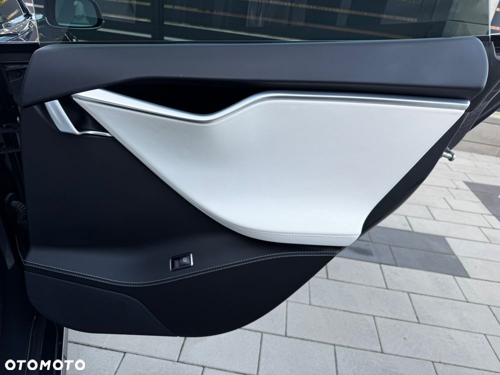Tesla Model S Long Range Plus - 20