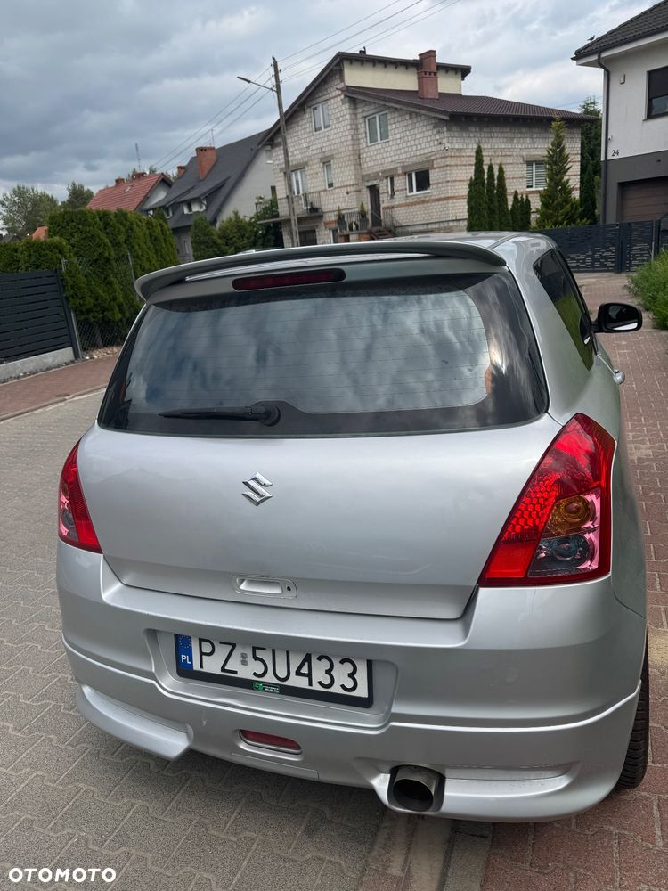 Suzuki Swift 1.3 Club - 6