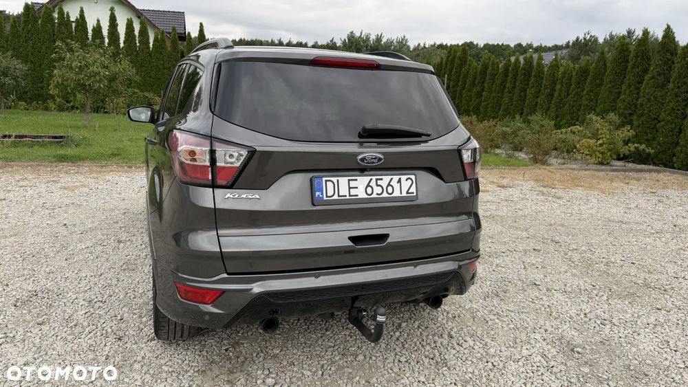 Ford Kuga 2.0 TDCi 2x4 ST-Line - 9