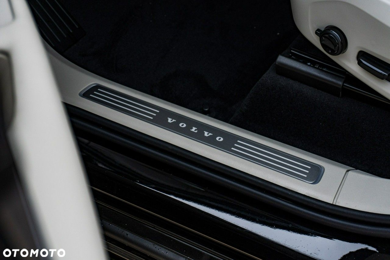 Volvo XC 90 - 16