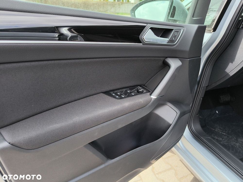 Volkswagen Touran 1.5 TSI EVO Highline DSG - 19