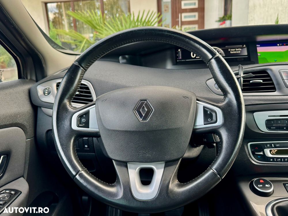 Renault Scenic - 21