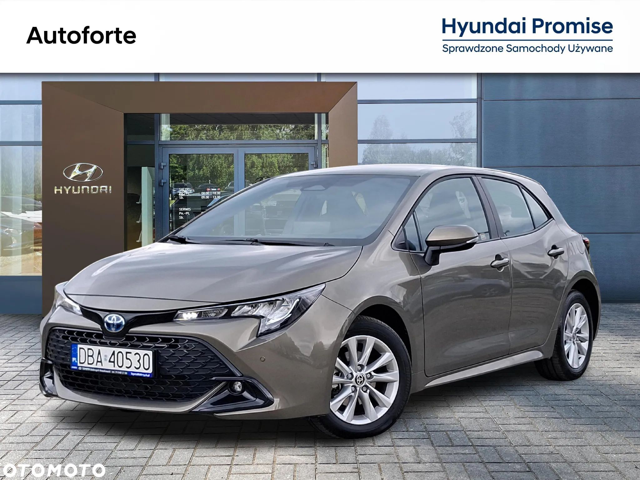 Toyota Corolla 1.8 Hybrid Comfort - 1