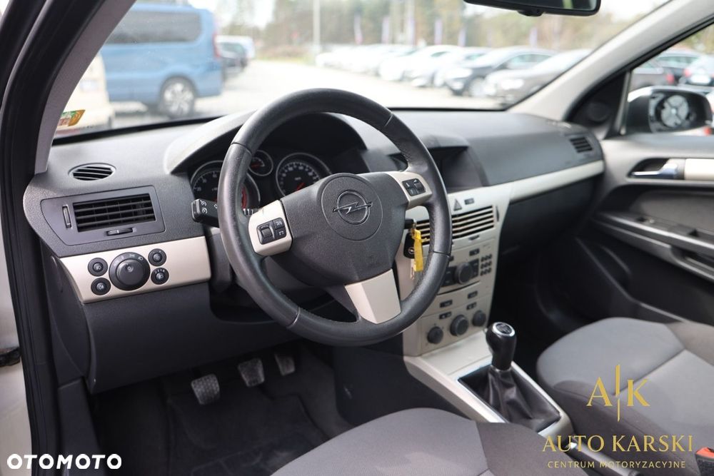 Opel Astra - 18