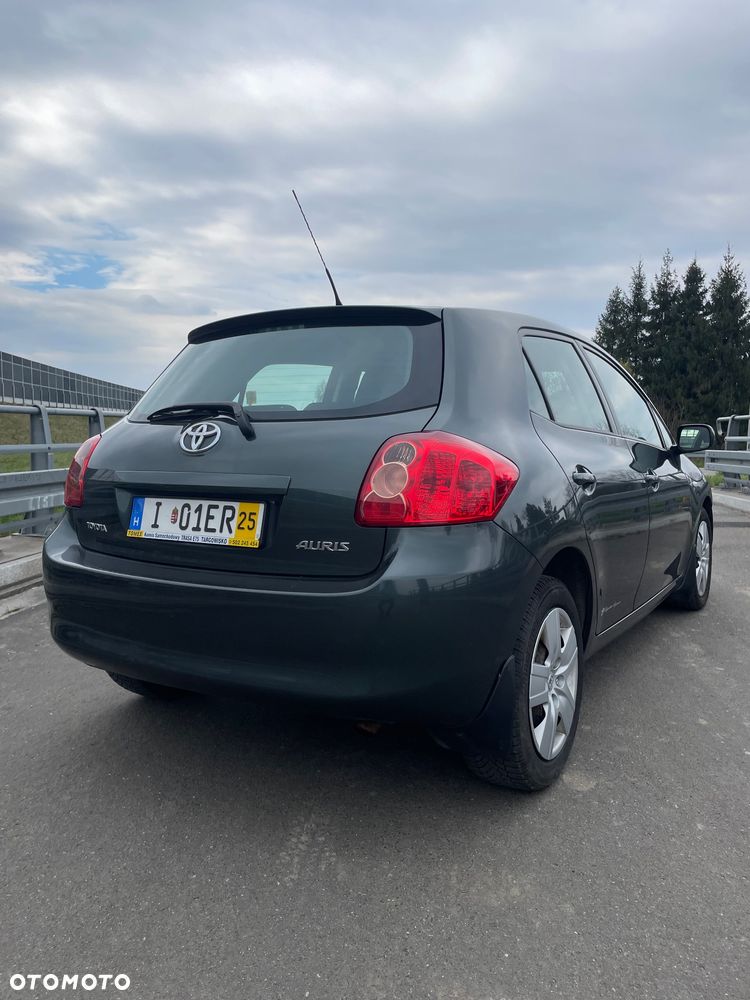 Toyota Auris - 9