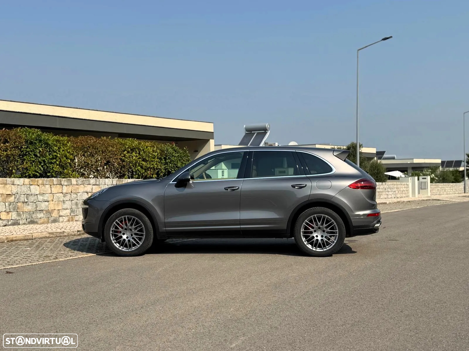 Porsche Cayenne S E-Hybrid - 7