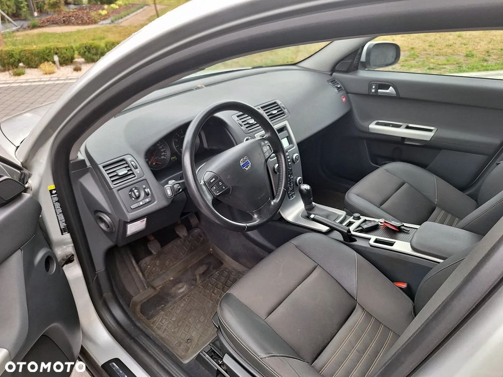 Volvo V50 1.8 Momentum - 16