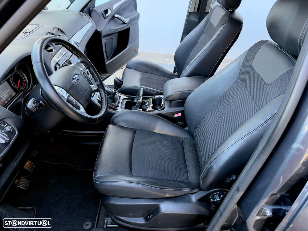 Ford S-Max 2.0 TDCi Titanium 7L - 42