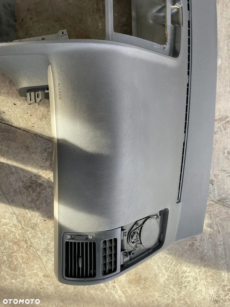 Deska rozdzielcza konsola Volkswagen Touran I 2003-10r - 4