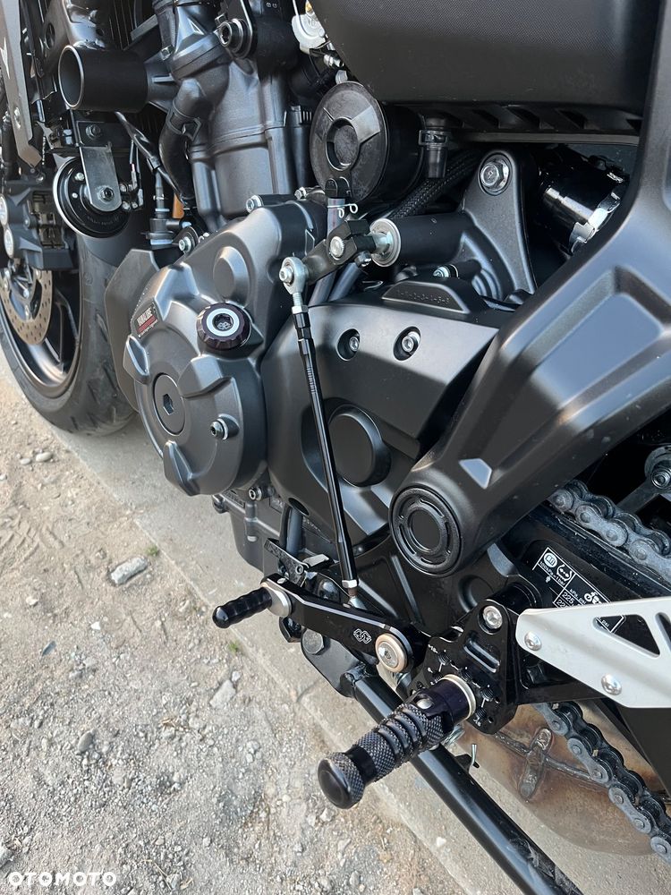 Yamaha MT - 7