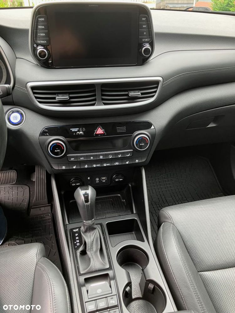Hyundai Tucson 1.6 CRDi 48V-Hybrid 4WD DCT Prime - 12