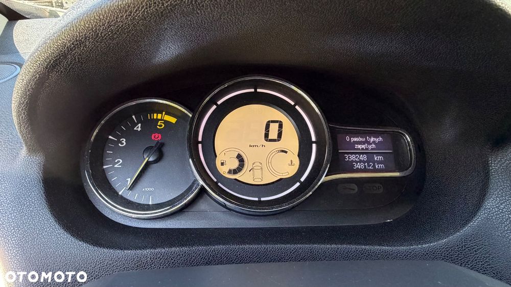 Renault Megane 1.9 dCi Dynamique - 10