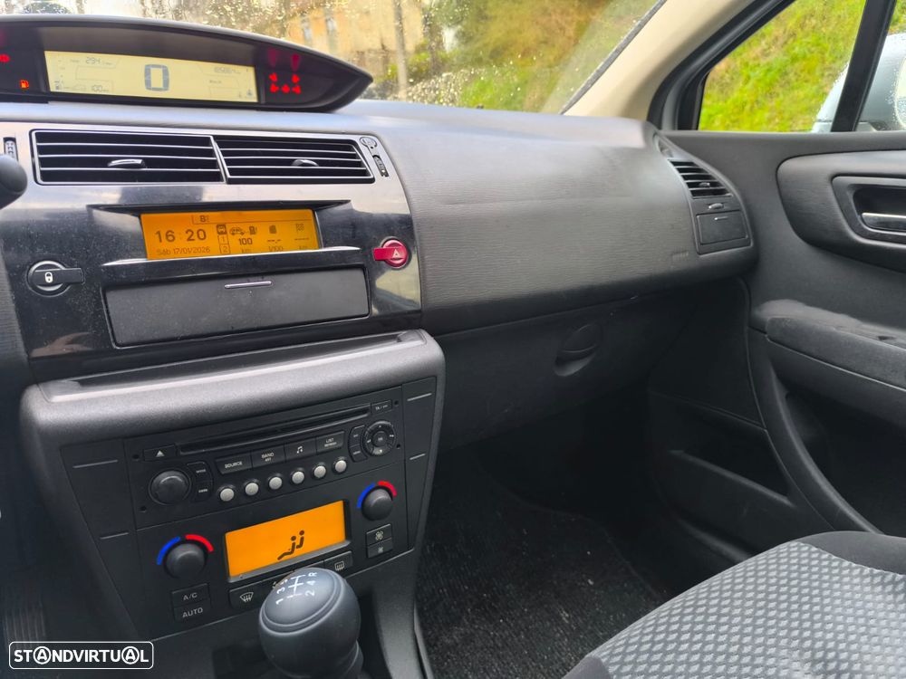 Citroën C4 1.6 HDi FAP VTR - 11