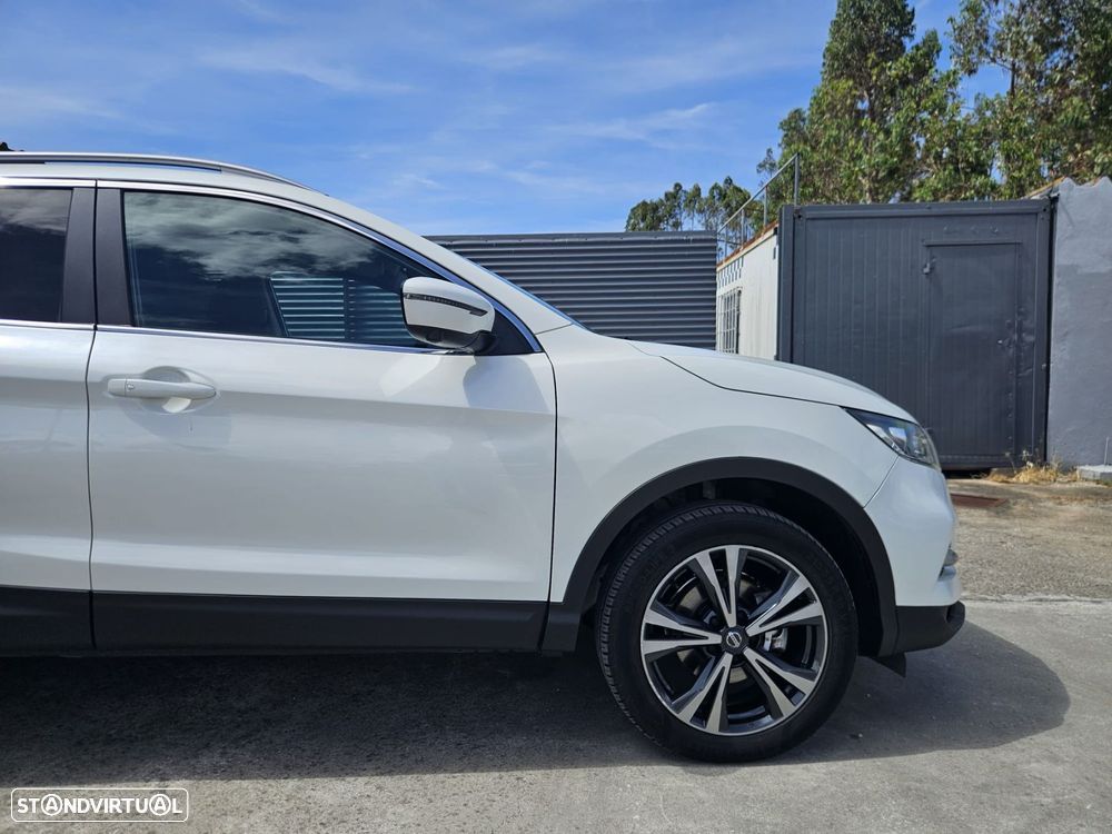 Nissan Qashqai 1.6 dCi N-Connecta 18 RS+PS - 8