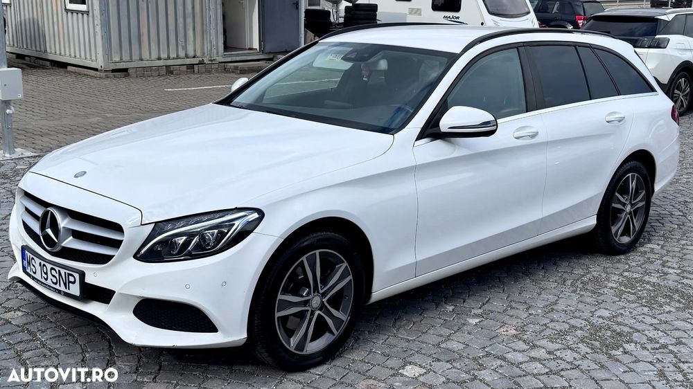 Mercedes-Benz C - 24