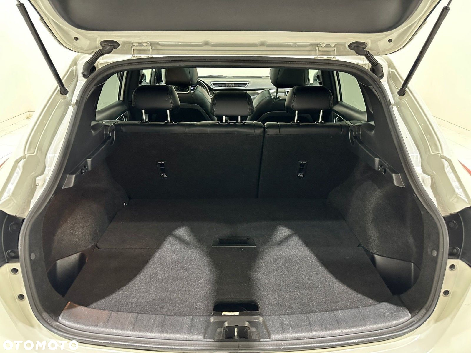 Nissan Qashqai - 36
