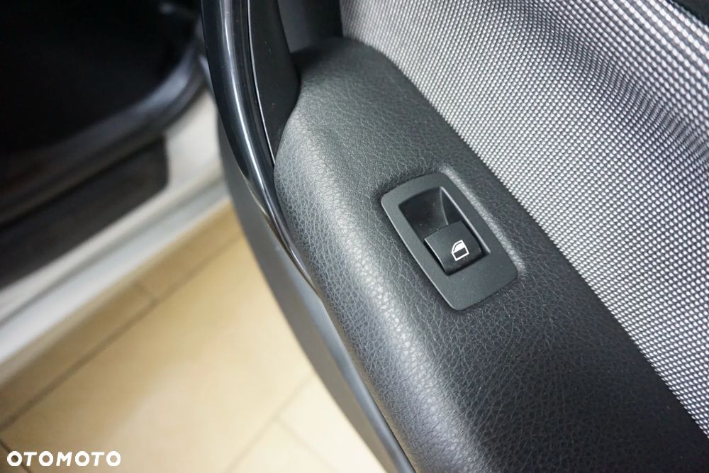 BMW Seria 1 120d Urban Line - 29
