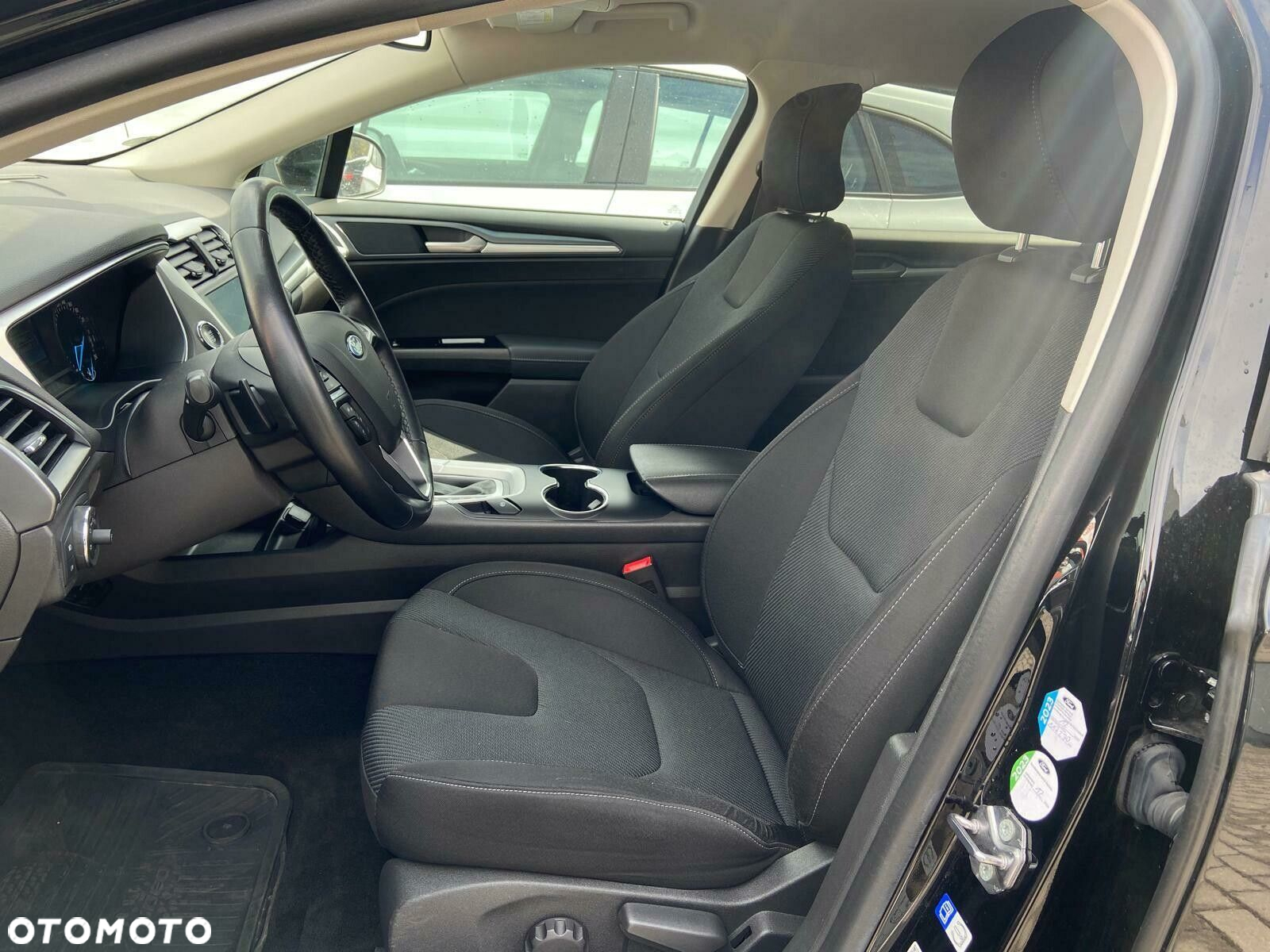 Ford Mondeo - 9