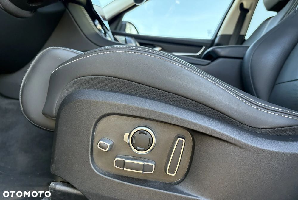 Jaguar F-Pace 3.0 P400 mHEV AWD R-Dynamic Black - 11