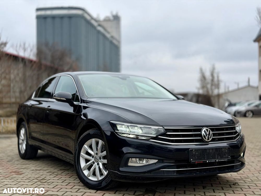 Volkswagen Passat 2.0 TDI DSG Comfortline - 1