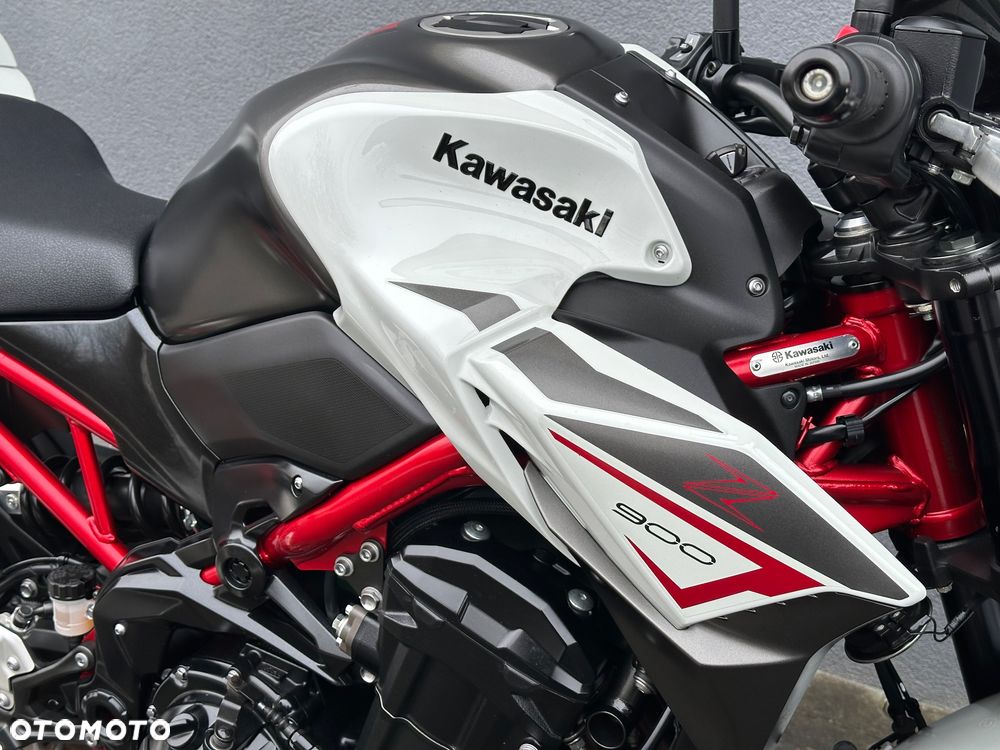 Kawasaki Z 900 - 13