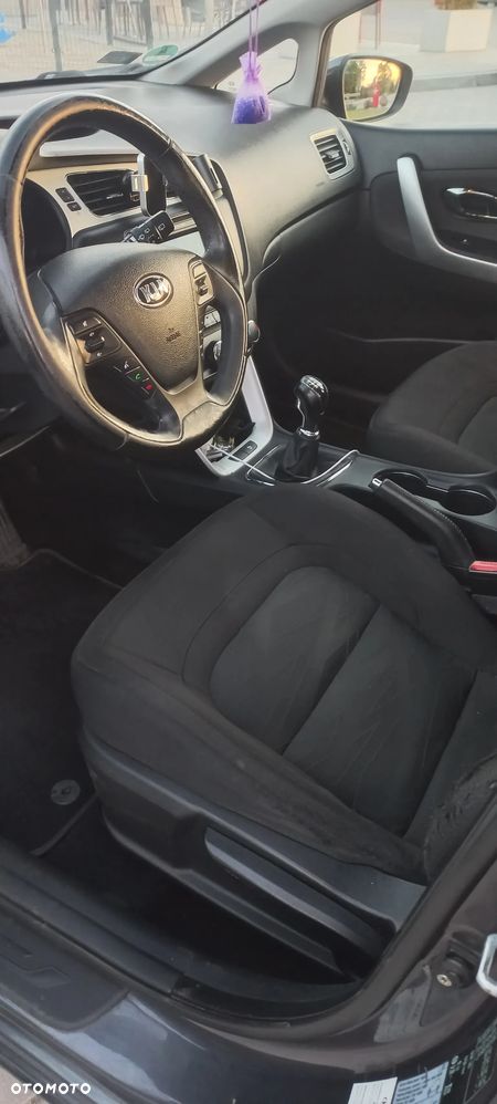 Kia Ceed 1.6 GDI S - 22