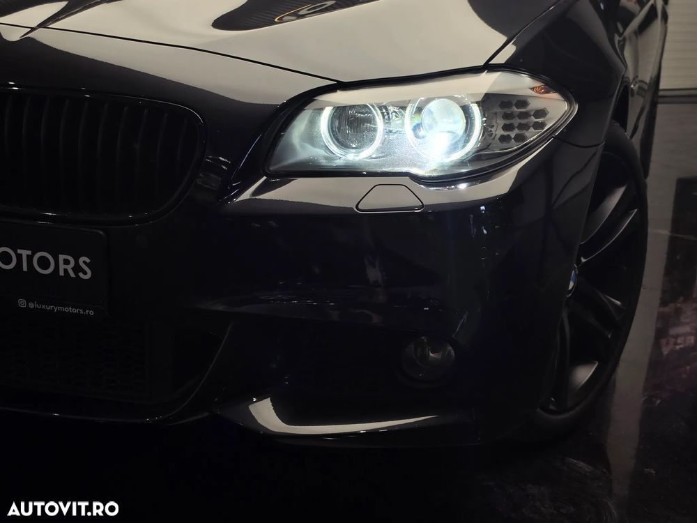 BMW Seria 5 520d Sport-Aut. - 40