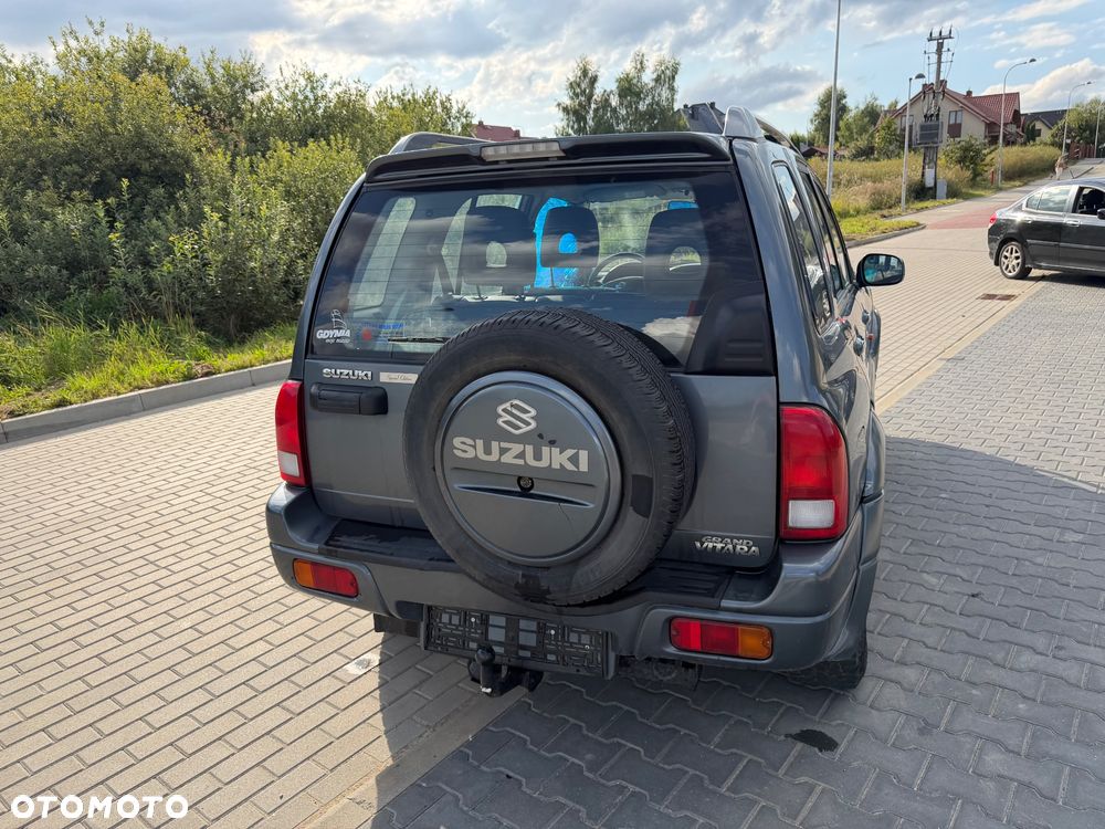 Suzuki Grand Vitara 2.0 Special Edition - 19