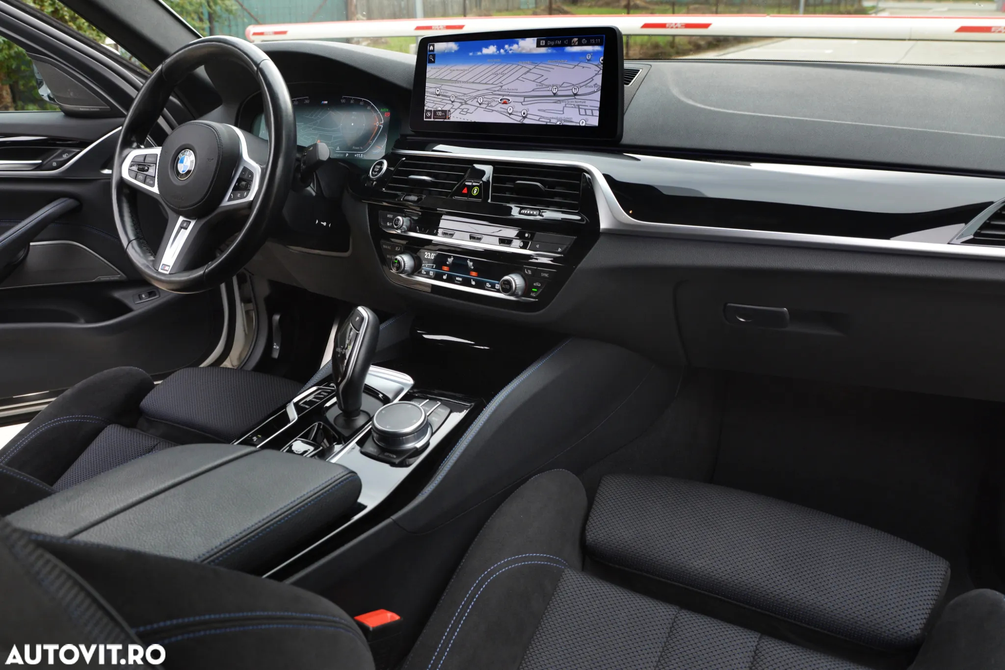 BMW Seria 5 530d AT MHEV - 8