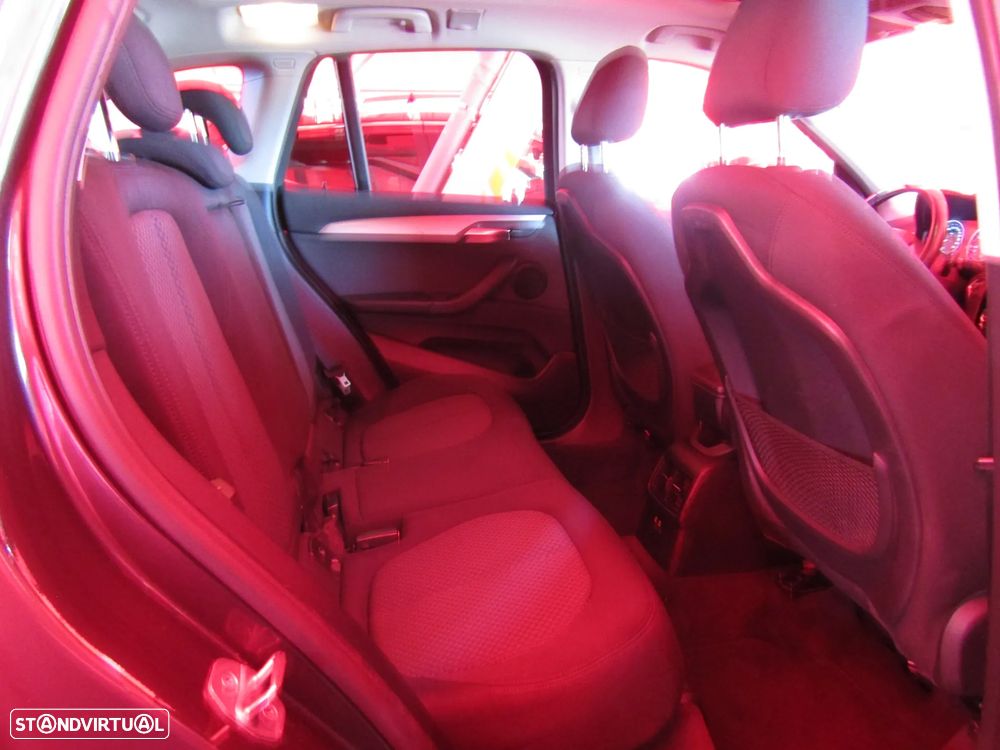 BMW X1 16 d sDrive Line xLine - 7