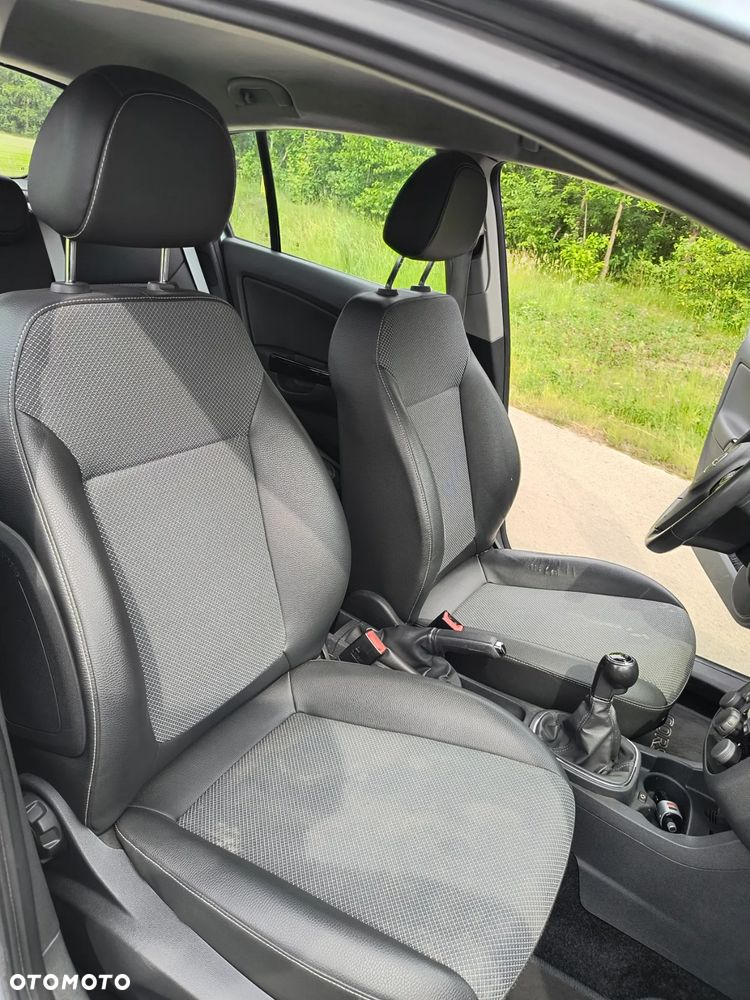Opel Corsa 1.4 16V Cosmo - 16