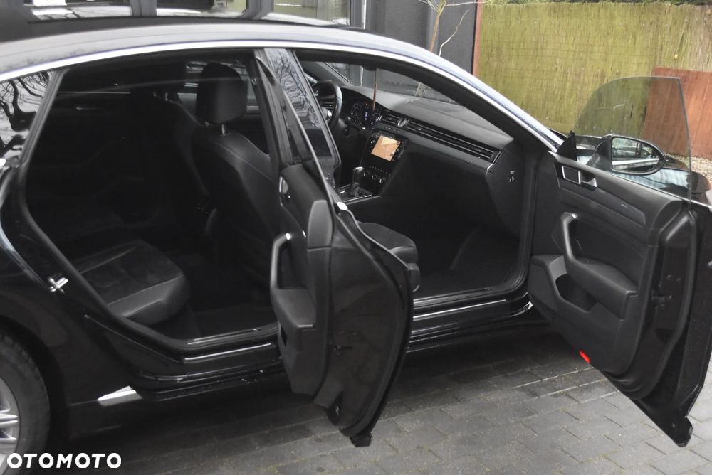 Volkswagen Arteon 2.0 TDI SCR R-Line Edition DSG - 11