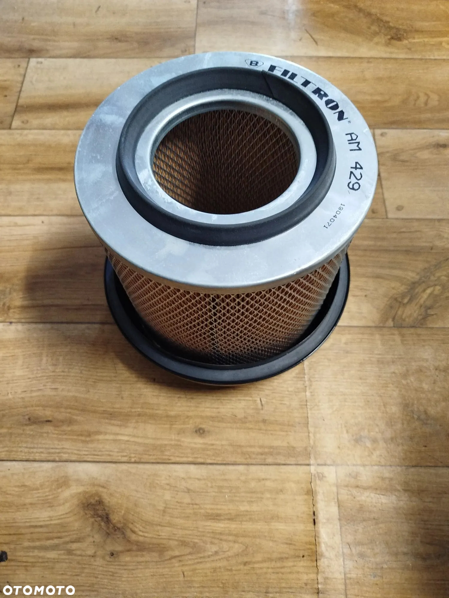 Filtr powietrza   MERCEDES LK/LN2, NG, UNIMOG, T2/LN1 M180.952-OM616.943 01.55- - 2