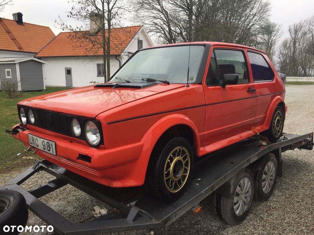 Volkswagen Golf - 2
