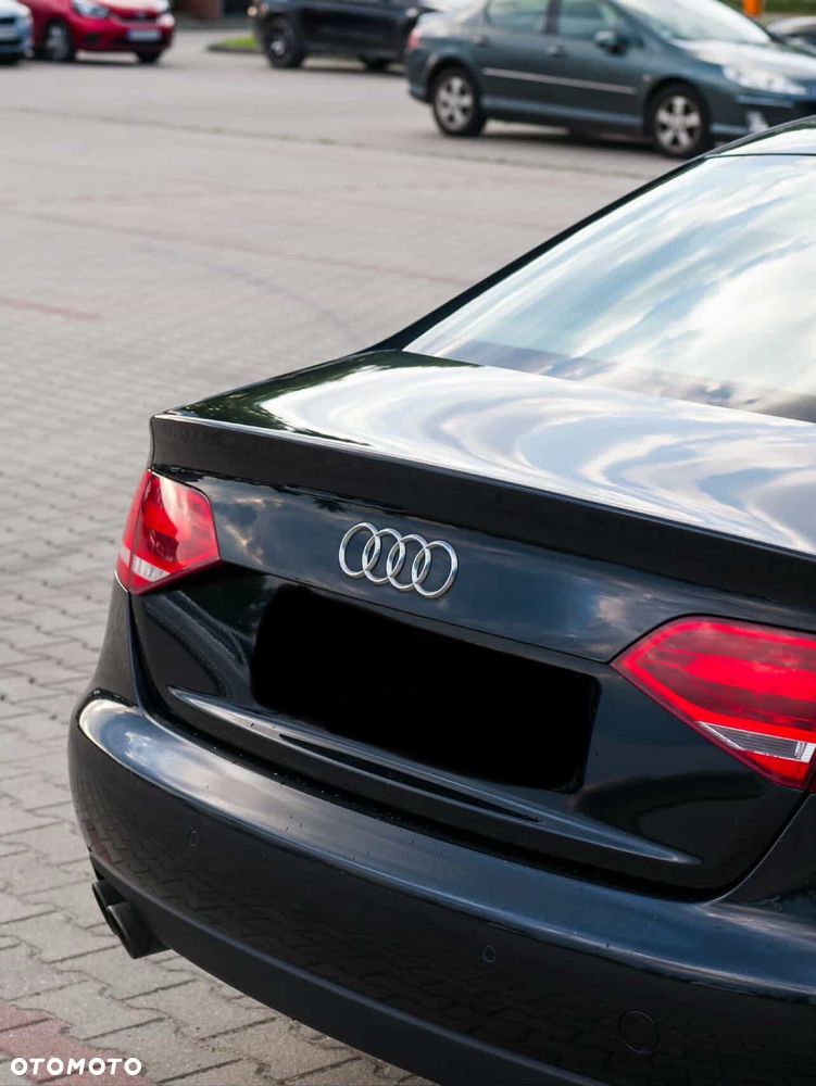 Audi A4 Limousine - 19