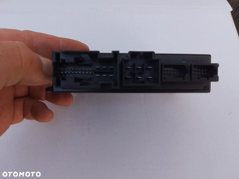 Mercedes E W214 v295 v297 Moduł sterownik haka holowniczego A2239000624 - 3