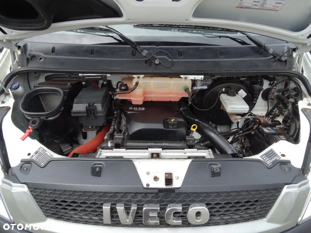 Iveco DAILY - 23