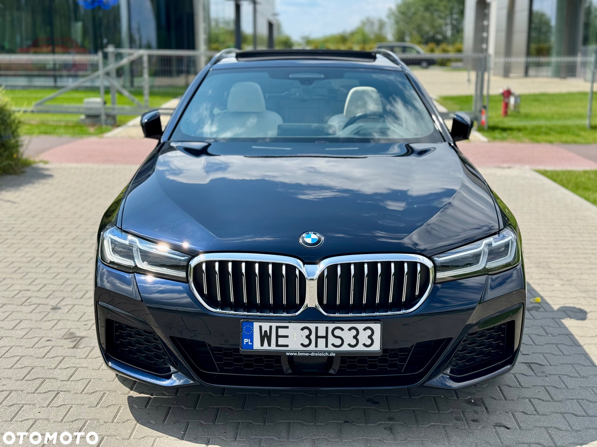 BMW Seria 5 520d xDrive Touring M Sport Edition - 3