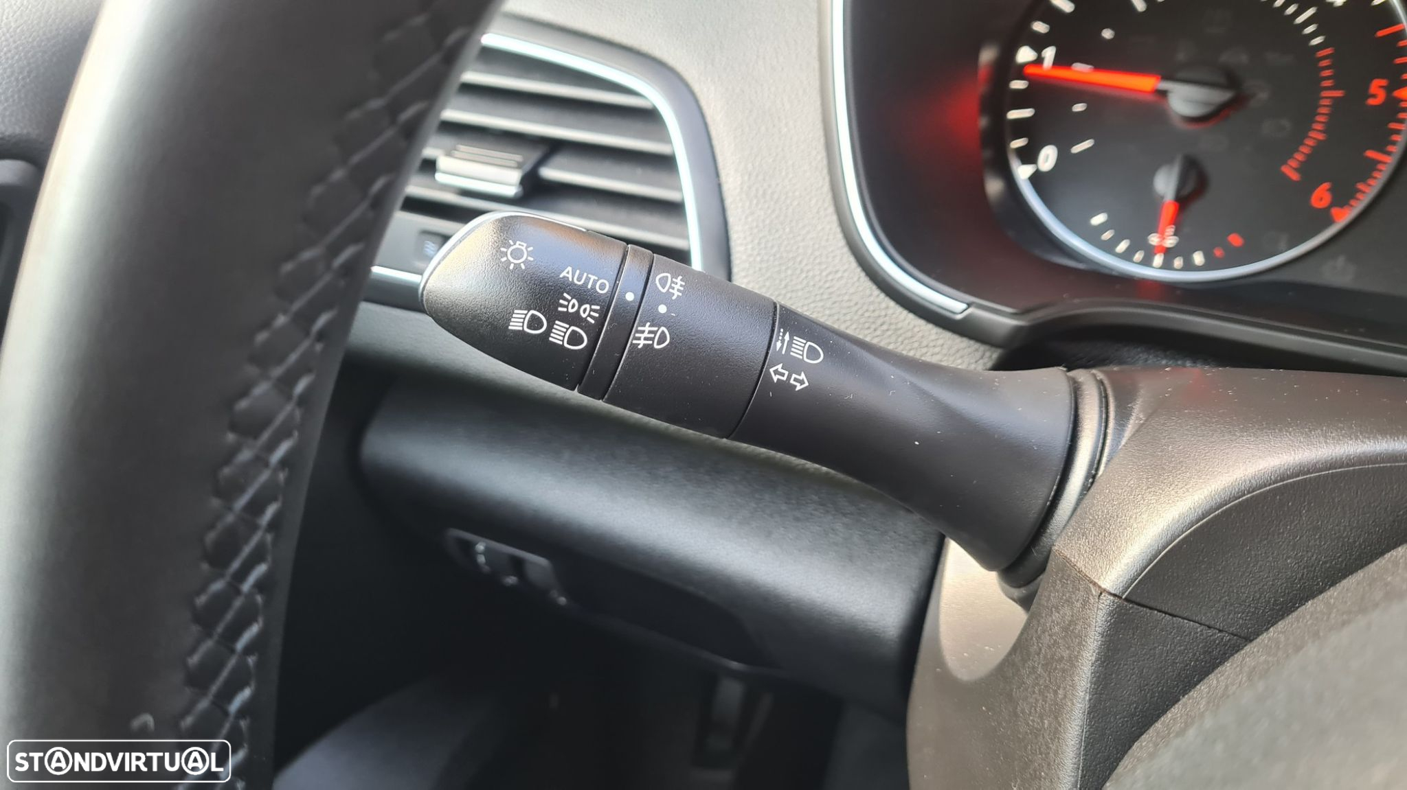 Renault Mégane 1.5 Blue dCi Intens EDC - 12