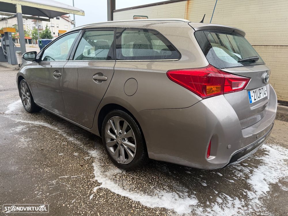 Toyota Auris Touring Sports 1.8 HSD Exclusive +TSS+Navi - 3