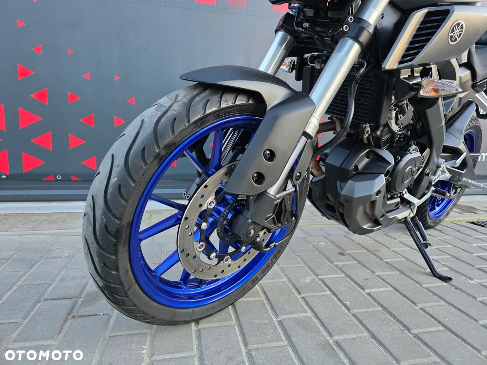 Yamaha MT - 22