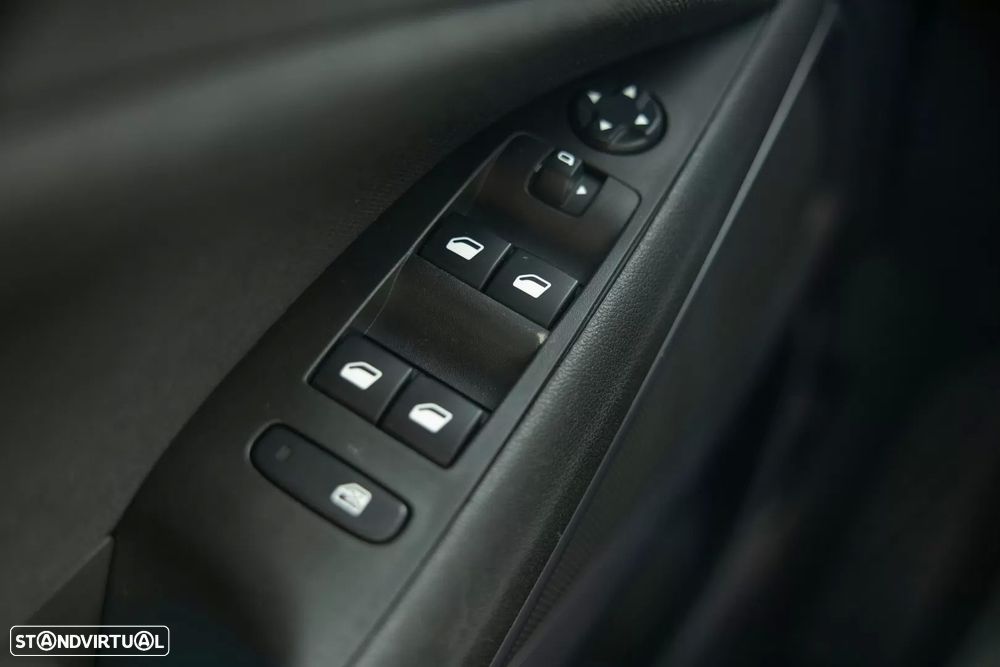 Opel Crossland 1.2 Business Edition - 16