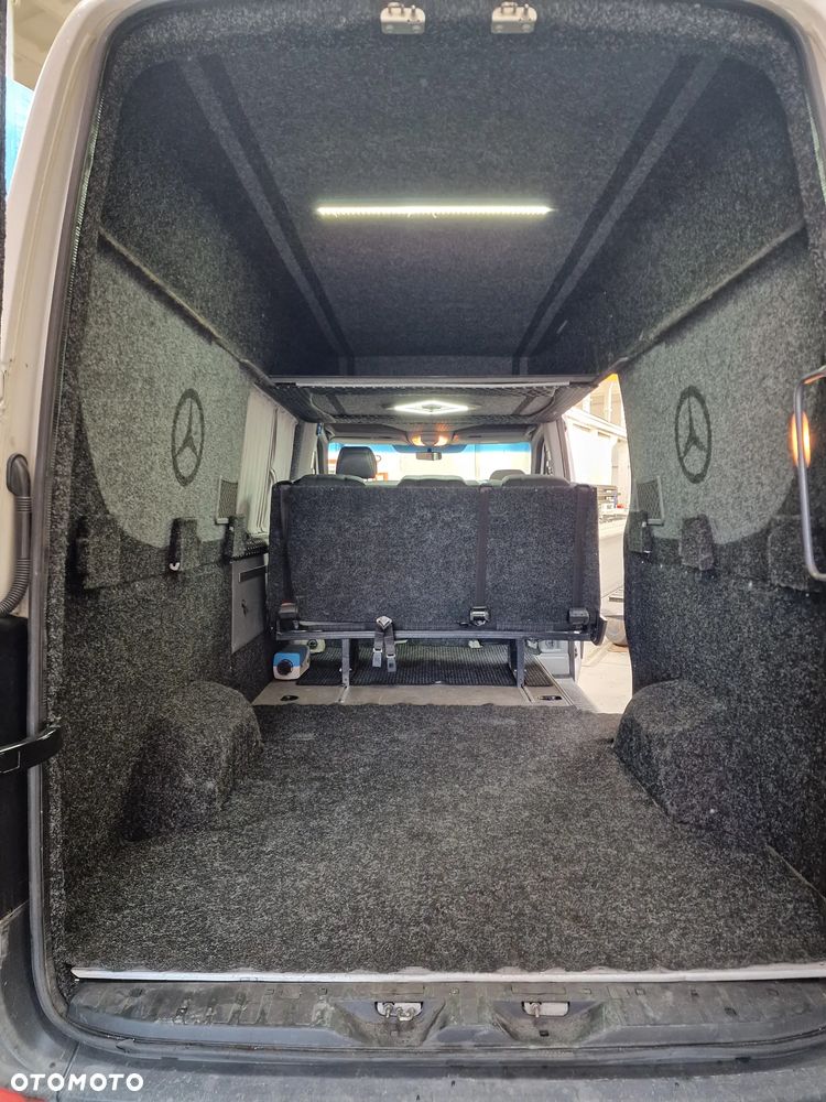 Mercedes-Benz Sprinter - 10