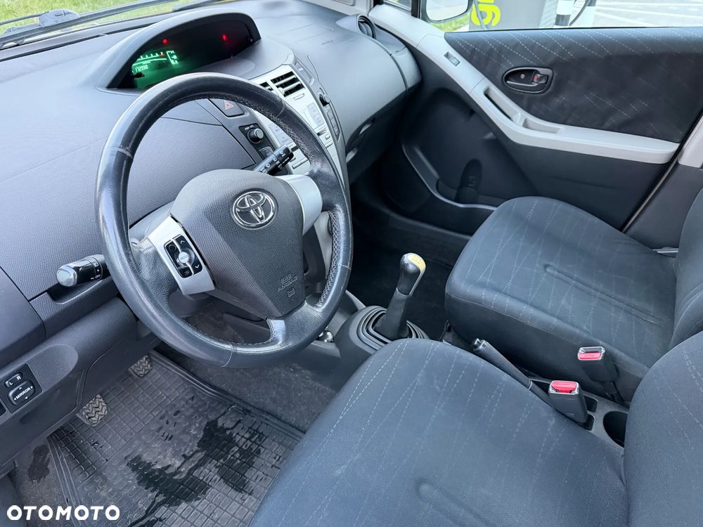 Toyota Yaris 1.0 VVT-i Luna - 12