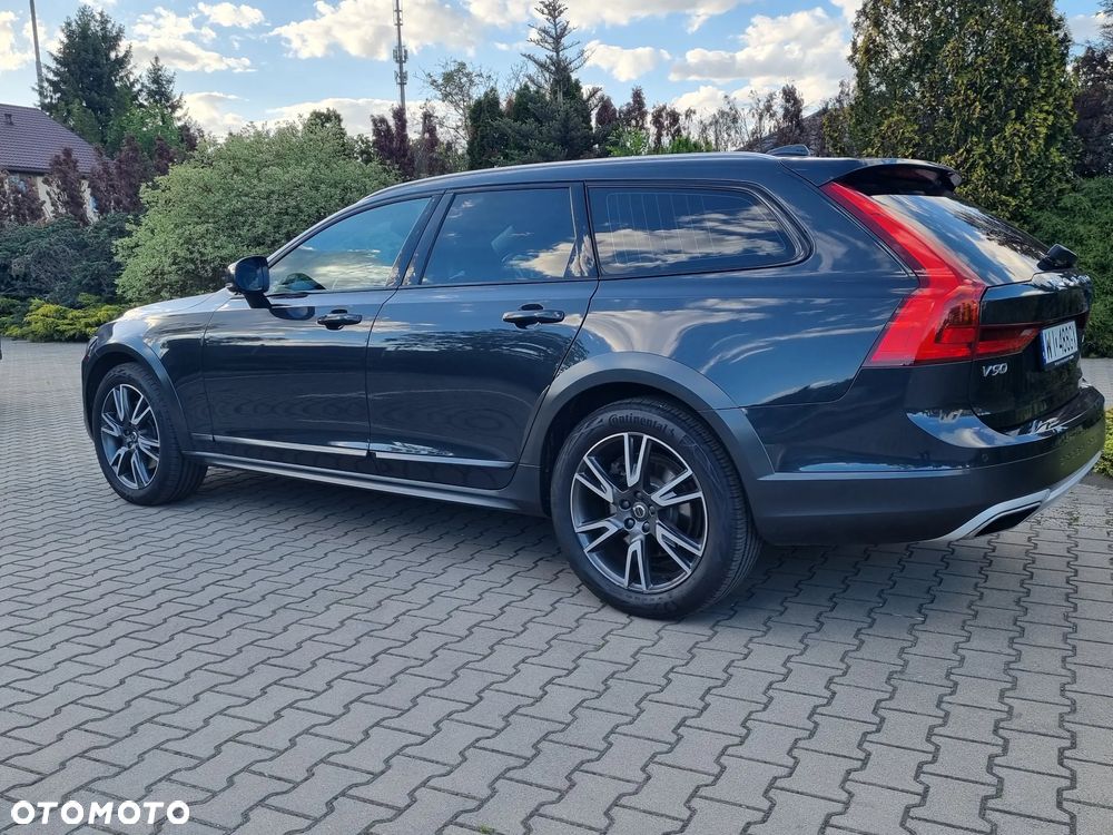 Volvo V90 Cross Country - 6