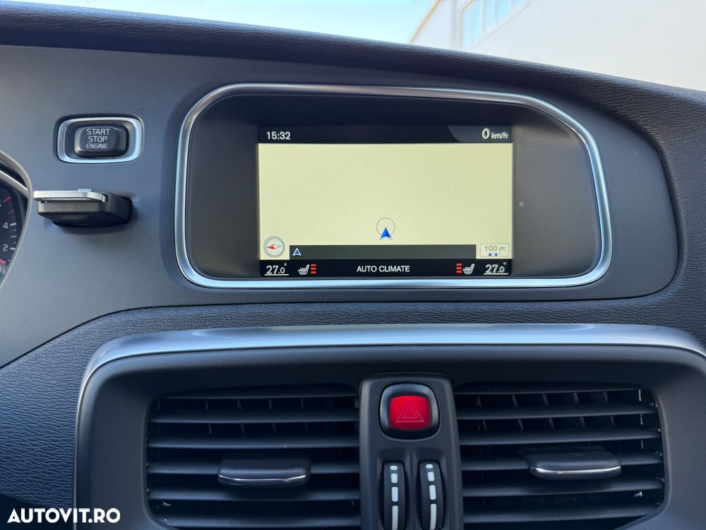 Volvo V40 D2 Summum - 18