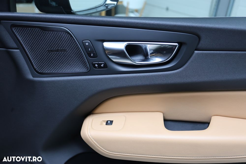 Volvo XC 60 D5 AWD Geartronic Inscription - 30