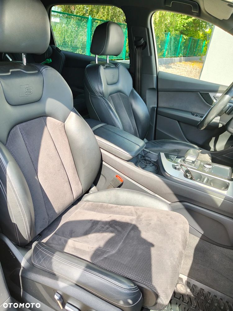 Audi Q7 - 10