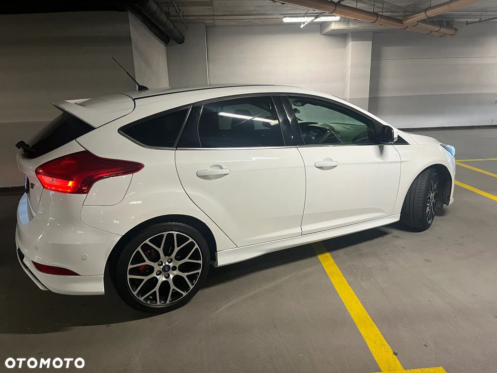 Ford Focus 1.0 EcoBoost ST-Line ASS - 2